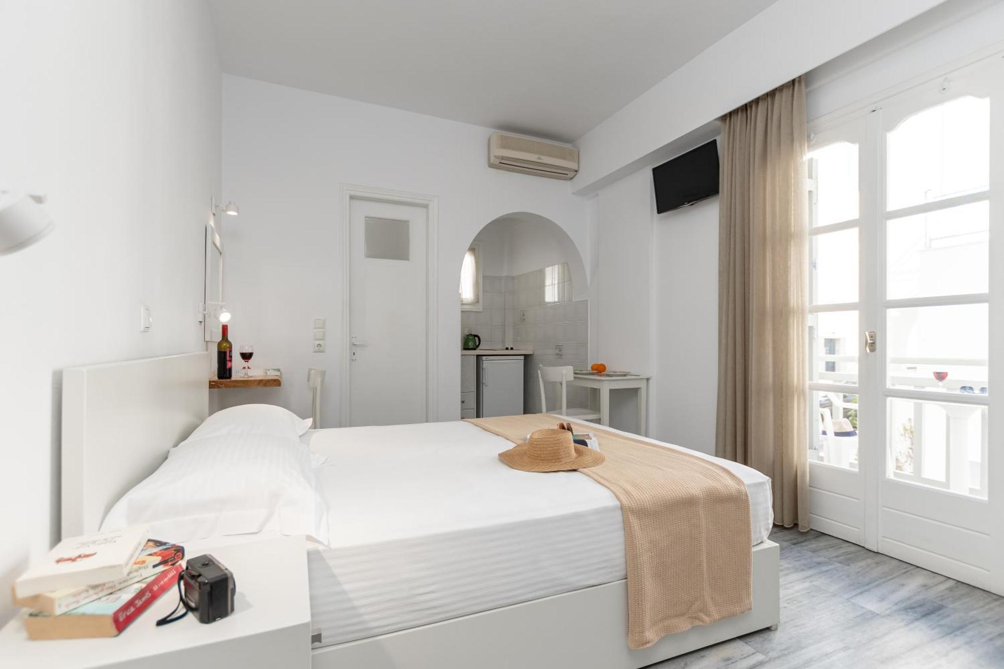 Azur Mare Naxos Aparthotel Naxos City Exterior photo